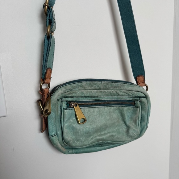 Fossil turquoise Leather Crossbody Bag boho western shabby chic coastal cowgirl - Picture 3 of 11